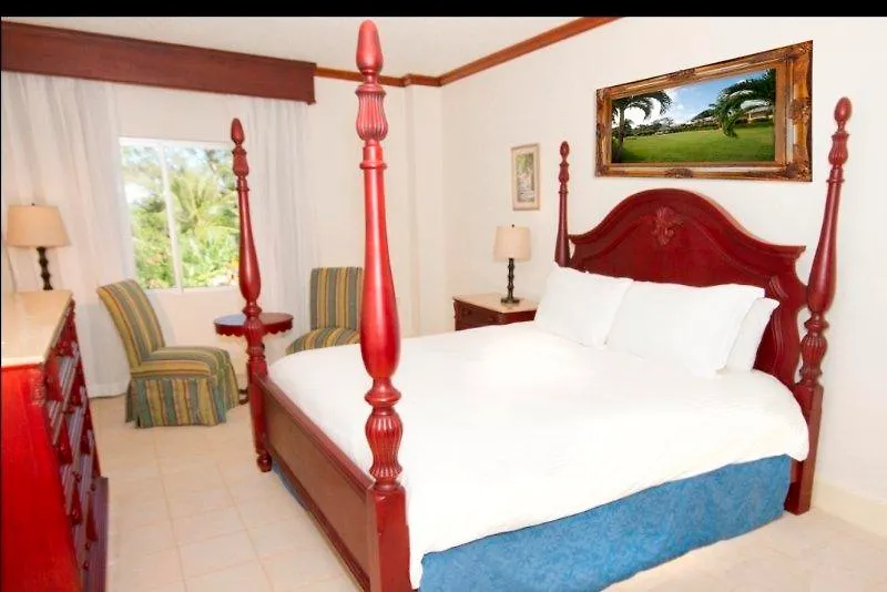 Jewel Runaway Bay Beach Resort & Waterpark