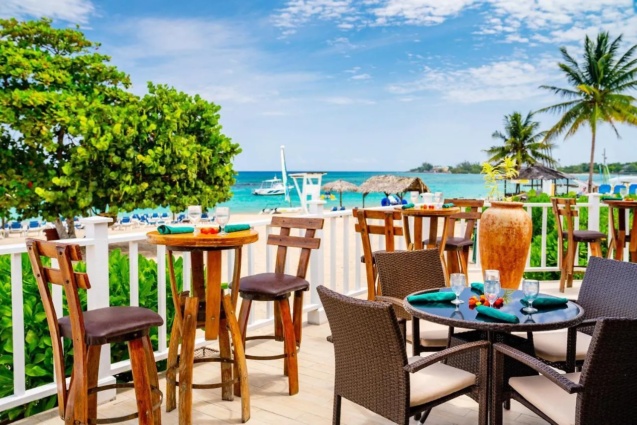 ****  Jewel Runaway Bay Beach Resort & Waterpark Jamaika