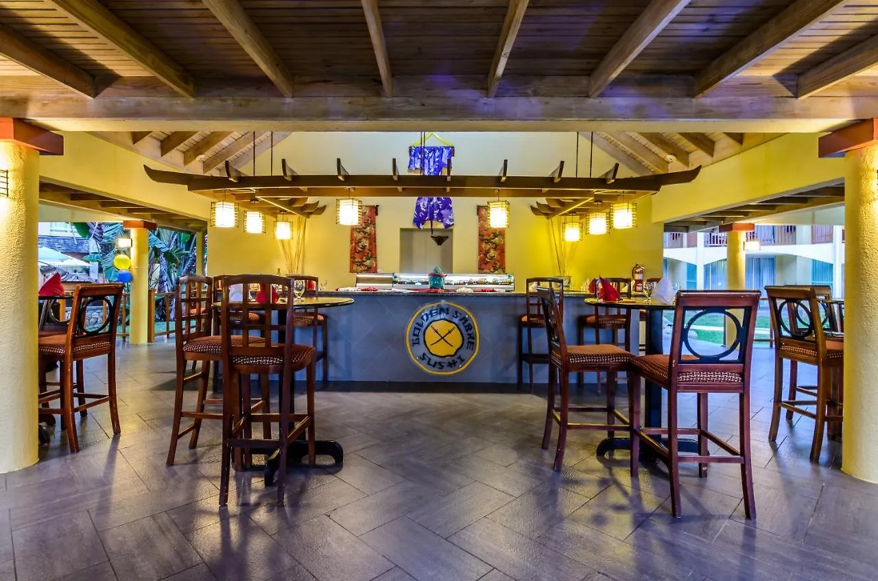 Jewel Runaway Bay Beach Resort & Waterpark