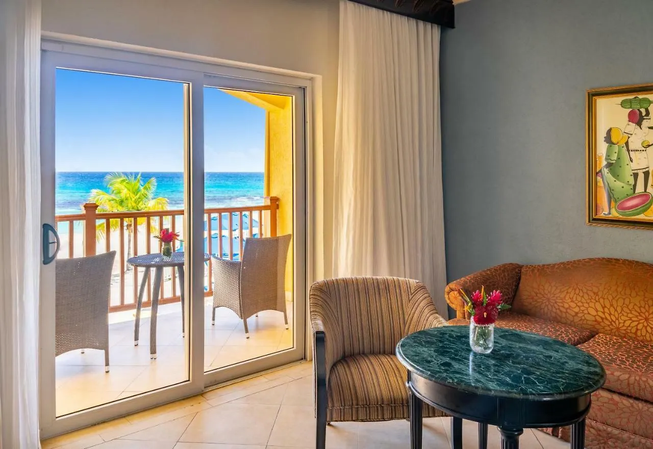 Jewel Runaway Bay Beach Resort & Waterpark